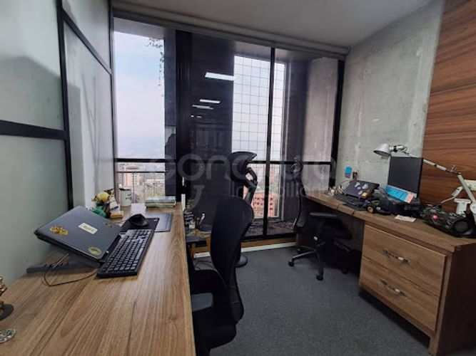 Oficina en arriendo en Transversal Inferior, Medellín, 147 m² · foto 11 de 19