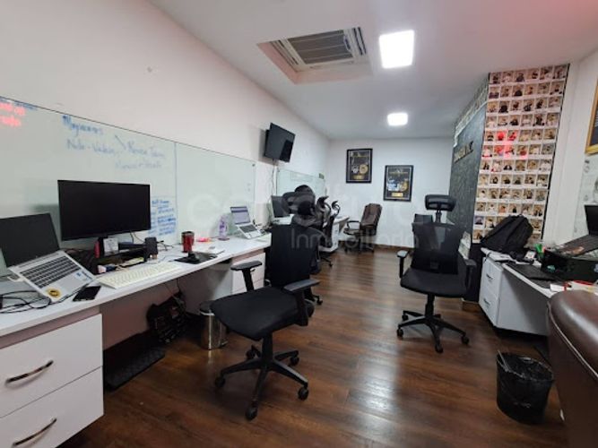 Oficina en arriendo en Transversal Inferior, Medellín, 147 m² · foto 12 de 19