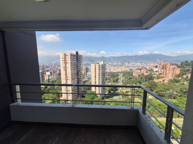 Apartamento de 3 alcobas en arriendo en Vía Las Palmas, Medellín, 160 m² · foto 20 de 21