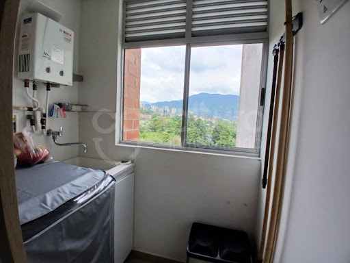 Apartamento en venta en Suramérica, La Estrella · foto 10 de 12