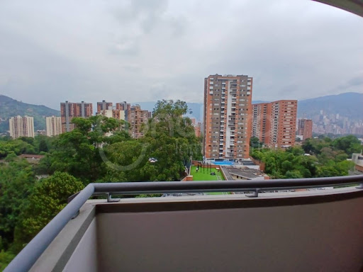 Apartamento en venta en Suramérica, La Estrella · foto 11 de 12
