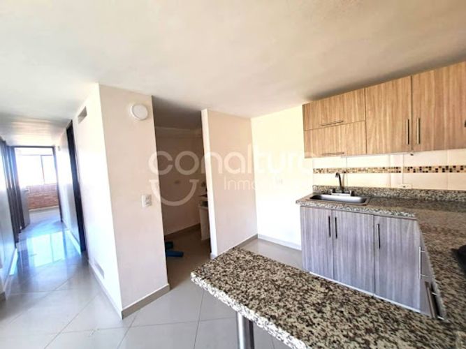 Apartamento de 2 alcobas en venta en Hato Viejo, Bello, 72 m² · foto 3 de 16