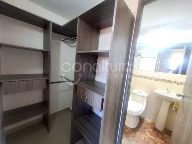 Apartamento de 2 alcobas en venta en Hato Viejo, Bello, 72 m² · foto 9 de 16