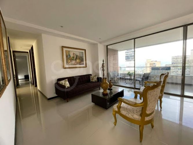 Apartamento de 3 alcobas en arriendo en Las Lomas No.2, Medellín, 150 m² · foto 3 de 19