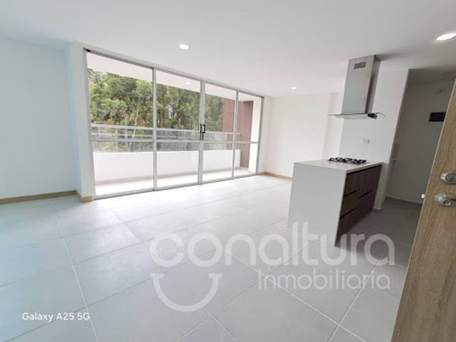 Apartamento de 2 alcobas en arriendo en San Jose, Sabaneta, 76 m² · foto 4 de 16
