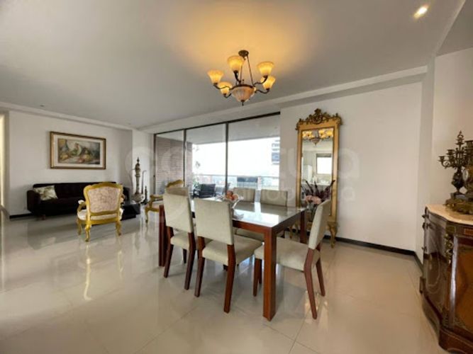 Apartamento de 3 alcobas en arriendo en Las Lomas No.2, Medellín, 150 m² · foto 5 de 19