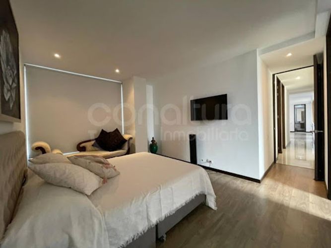 Apartamento de 3 alcobas en arriendo en Las Lomas No.2, Medellín, 150 m² · foto 9 de 19