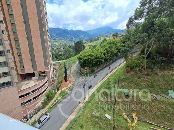 Apartamento de 2 alcobas en arriendo en San Jose, Sabaneta, 76 m² · foto 15 de 16