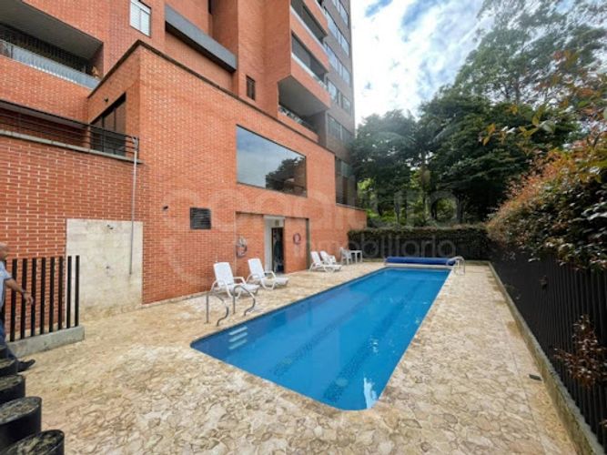 Apartamento de 3 alcobas en arriendo en Las Lomas No.2, Medellín, 150 m² · foto 19 de 19