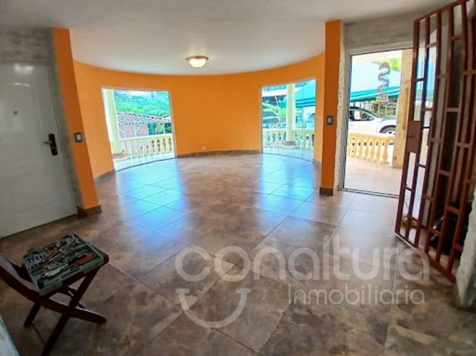 Casa de 4 alcobas en arriendo en Zarzal La Luz, Copacabana, 320 m² · foto 4 de 24