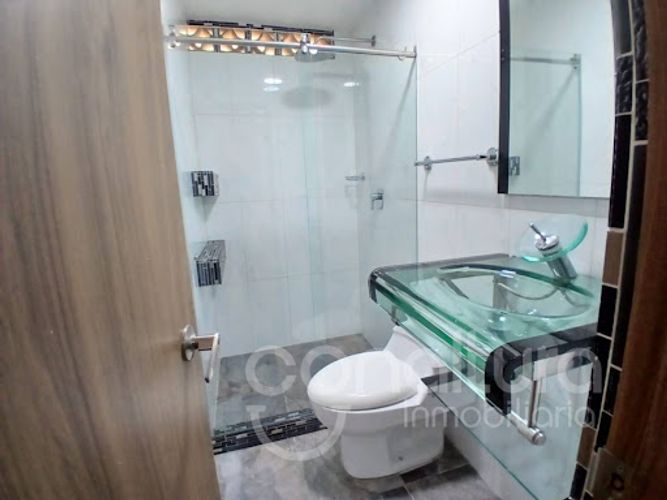 Casa de 4 alcobas en arriendo en Zarzal La Luz, Copacabana, 320 m² · foto 9 de 24