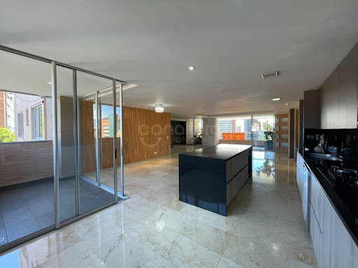 Apartamento en arriendo en Los Naranjos, Medellín · foto 8 de 24