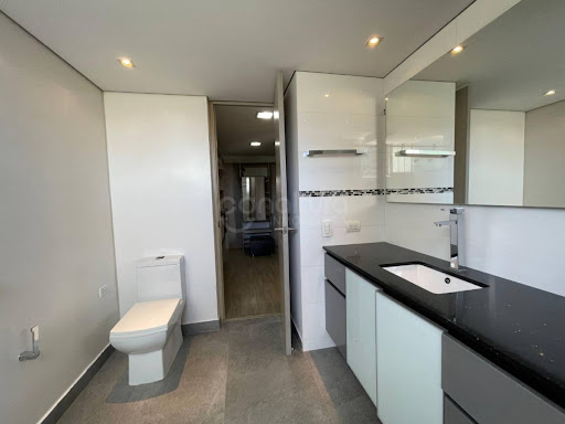 Apartamento en arriendo en Los Naranjos, Medellín · foto 9 de 24