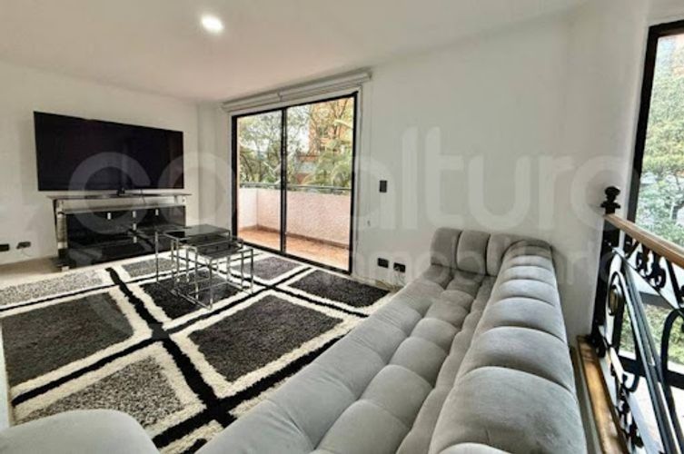 Casa de 5 alcobas en arriendo en El Tesoro, Medellín, 330 m² · foto 10 de 20