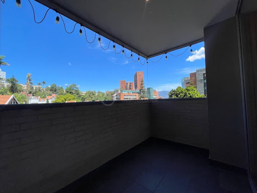 Apartamento en arriendo en Los Naranjos, Medellín · foto 18 de 24