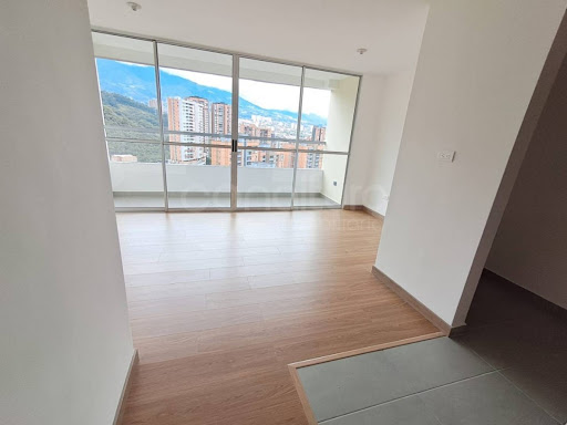 Apartment for rent in Loma de San Jose, Sabaneta