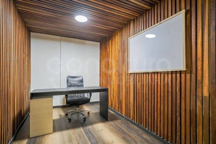 Oficina en arriendo en La Linde, Medellín, 56 m² · foto 2 de 12
