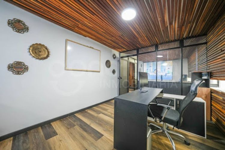 Oficina en arriendo en La Linde, Medellín, 56 m² · foto 5 de 12