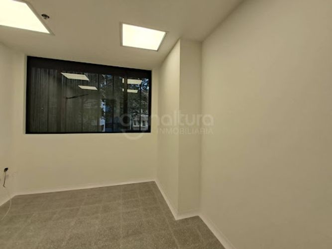 Oficina en venta en Estadio, Medellín, 28 m² · foto 2 de 7