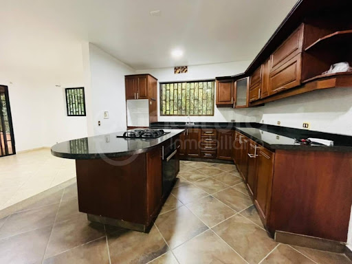 Casa en Arriendo en La Catedral, Envigado