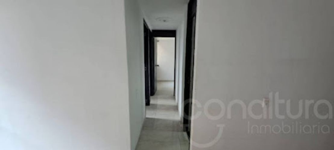 Apartamento de 3 alcobas en venta en Barrio Nuevo, Bello, 52 m² · foto 4 de 14