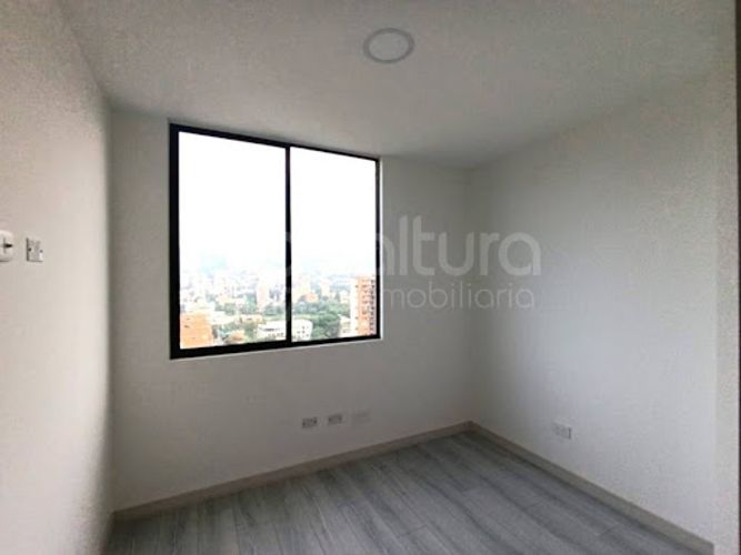 Apartamento de 3 alcobas en venta en Los Colores, Medellín, 89 m² · foto 12 de 18