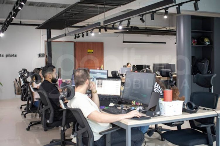 Oficina en arriendo en Los Balsos, Medellín, 336 m² · foto 7 de 13