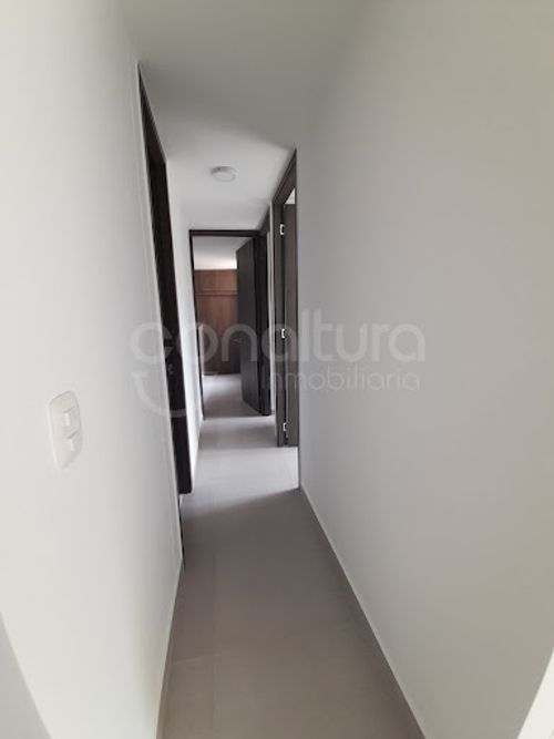 Apartamento de 3 alcobas en venta en San Jose, Sabaneta, 55 m² · foto 7 de 20