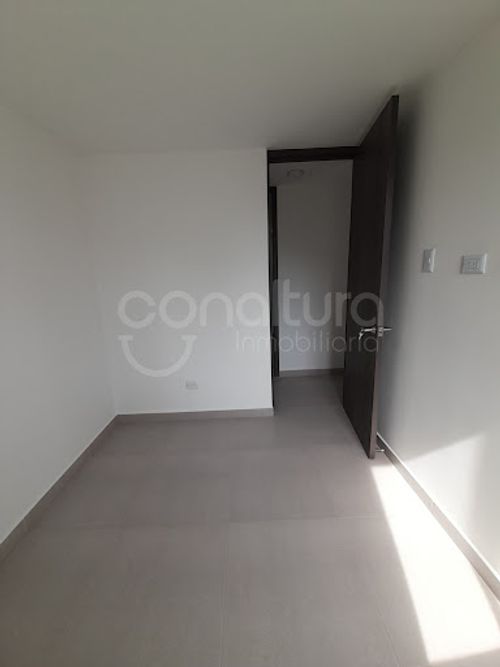 Apartamento de 3 alcobas en venta en San Jose, Sabaneta, 55 m² · foto 12 de 20