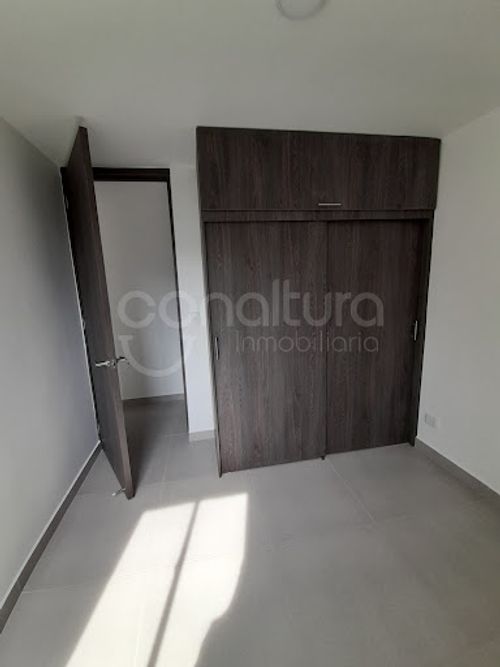 Apartamento de 3 alcobas en venta en San Jose, Sabaneta, 55 m² · foto 14 de 20