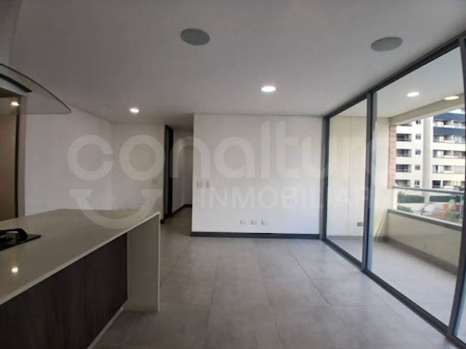 Apartamento de 3 alcobas en arriendo en Ciudad Del Río, Medellín, 105 m² · foto 3 de 15