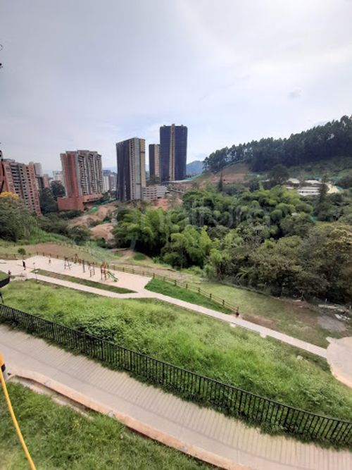 Apartamento de 3 alcobas en venta en San Jose, Sabaneta, 55 m² · foto 20 de 20