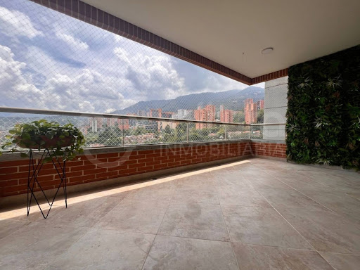 Apartamento en arriendo en Los Naranjos, Medellín · foto 6 de 24