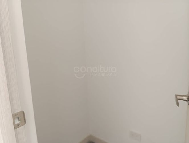 Oficina en arriendo en Los Colores, Medellín, 38 m² · foto 5 de 7