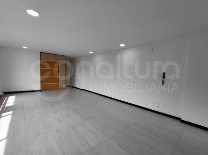 Oficina en arriendo en La Linde, Medellín, 47 m² · foto 3 de 8