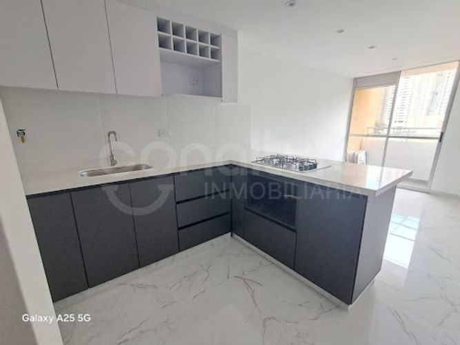 Apartamento de 3 alcobas en venta en San Jose, Sabaneta, 55 m² · foto 4 de 15