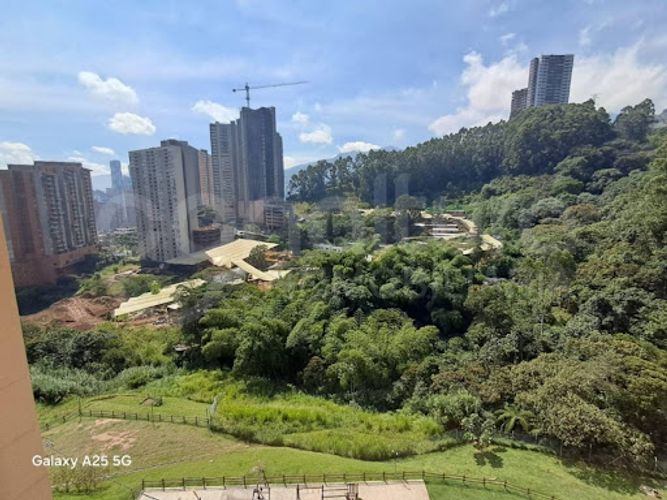 Apartamento de 3 alcobas en venta en San Jose, Sabaneta, 55 m² · foto 6 de 15