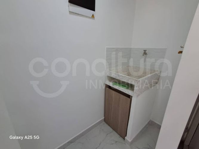 Apartamento de 3 alcobas en venta en San Jose, Sabaneta, 55 m² · foto 9 de 15
