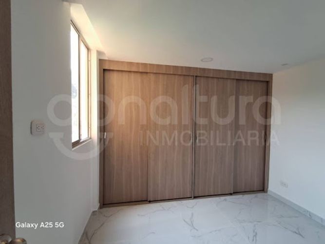 Apartamento de 3 alcobas en venta en San Jose, Sabaneta, 55 m² · foto 10 de 15