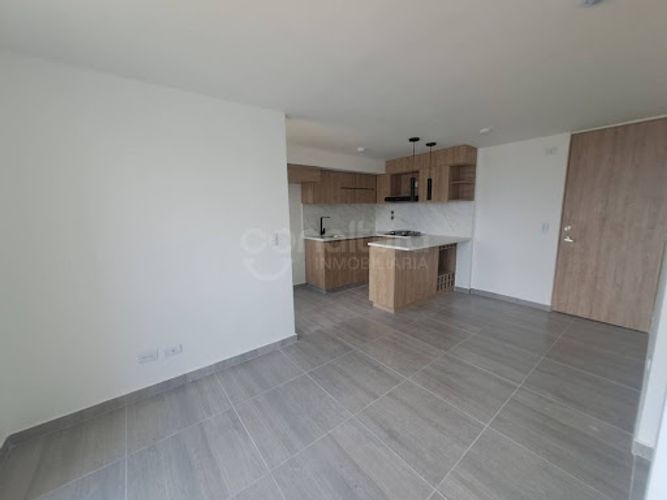 Apartamento de 2 alcobas en venta en Bucaros, Bello, 63 m² · foto 5 de 13