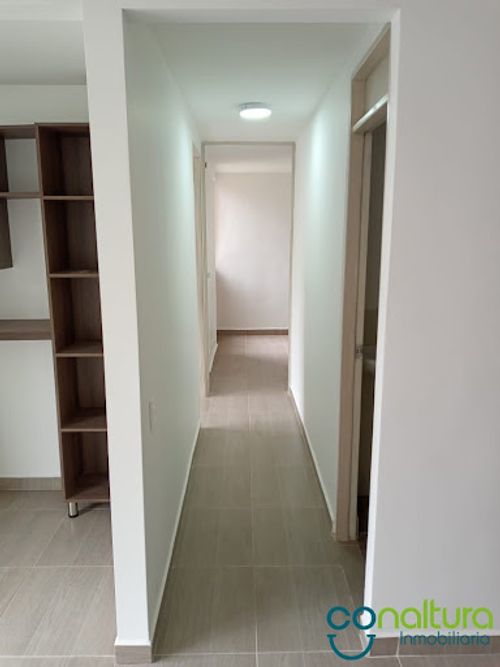 Apartamento de 2 alcobas en venta en Urbanizacion Manaos, Bello, 52 m² · foto 3 de 13