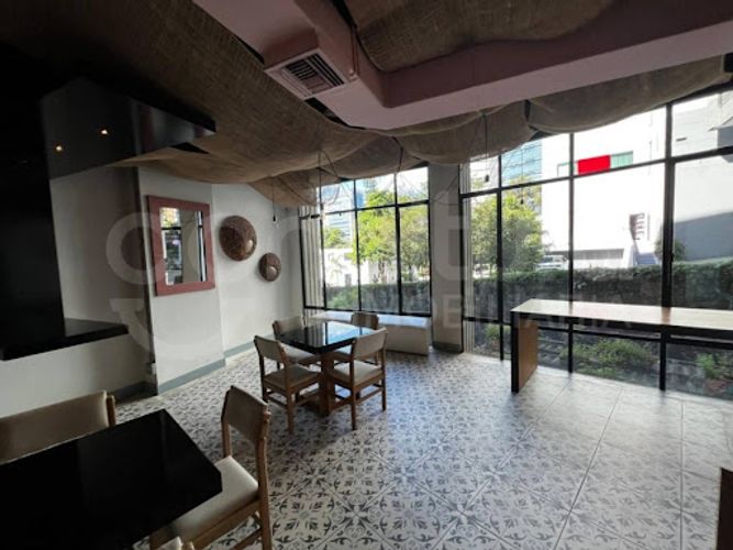 Local en arriendo en Patio Bonito, Medellín, 138 m² · foto 7 de 9