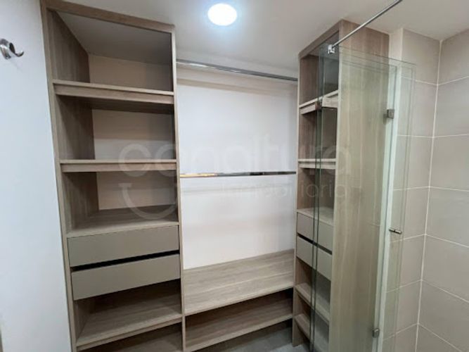 Apartamento de 2 alcobas en venta en Buenos Aires, Bello, 58 m² · foto 9 de 17