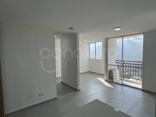Apartamento de 2 alcobas en venta en Buenos Aires, Bello, 58 m² · foto 10 de 17
