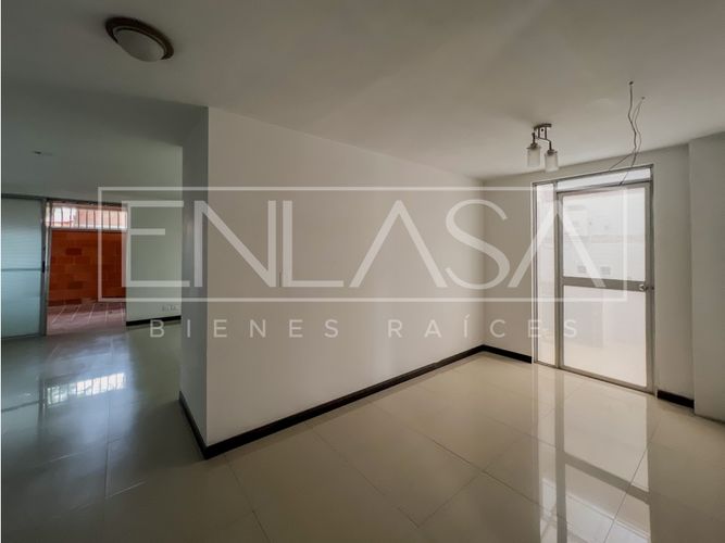 Casa de 4 alcobas en venta en El Castillo, Jamundí, 240 m² · foto 11 de 24