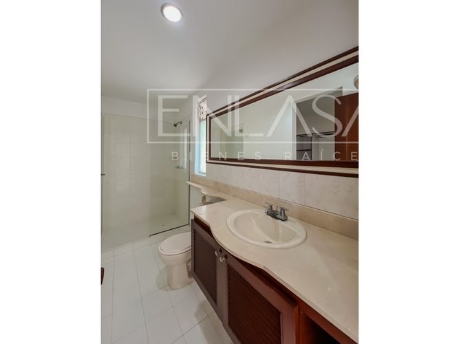 Casa de 4 alcobas en venta en El Castillo, Jamundí, 240 m² · foto 24 de 24