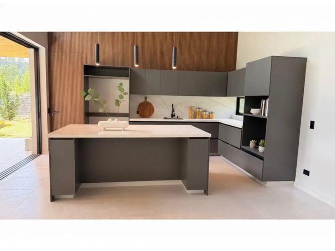 Casa de 3 alcobas en venta en El Molino, Guarne, 200 m² · foto 6 de 24