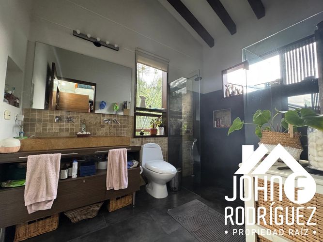 Casa de 4 alcobas en venta en El Tablazo, Rionegro · foto 16 de 18