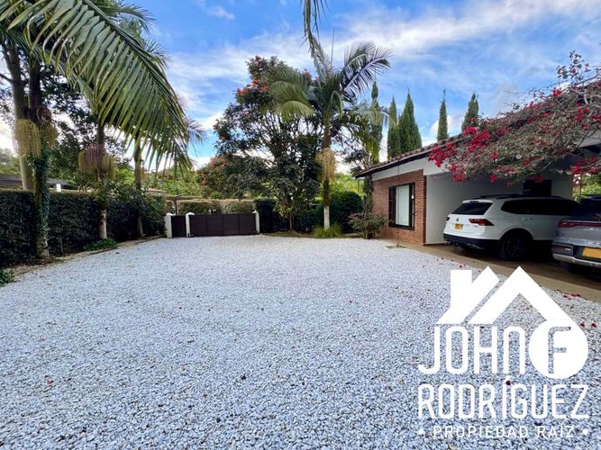 Casa de 4 alcobas en venta en El Tablazo, Rionegro · foto 2 de 18