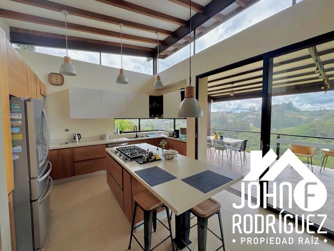 Casa de 5 alcobas en venta en Quirama, El Carmen de Viboral · foto 17 de 24